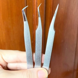 Eyelash Tweezers